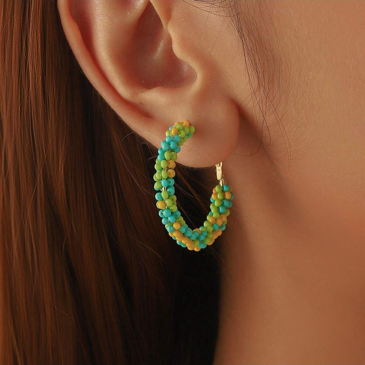 A Pair of Bohemian Holiday-Style Colorful Bead Earrings with Contrasting Colors Will Give You a Sense of Vacation Relaxation in Seconds
