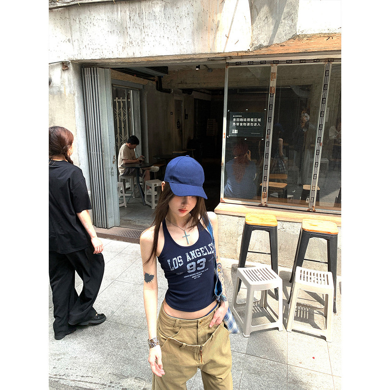 Black Strawberry I-Shaped Halterneck Camisole for Women with Summer Letter Print Inside and American Hot Girl Tops to Wear Outside