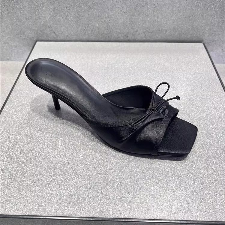 CHELTS & KALTH2025 verano nuevo estilo 60280476-1 bowknot pliegues zapatillas de tacón de aguja sandalias de tacón alto