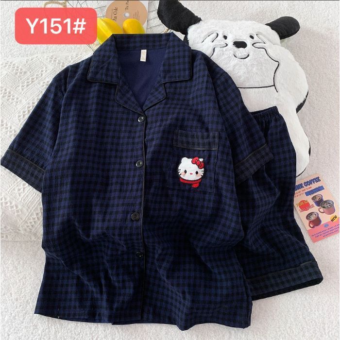 Pijamas de algodón de nube al por mayor transfronterizo para mujer nueva rebeca de verano solapa pantalones cortos de manga corta traje de servicio a domicilio dulce y lindo