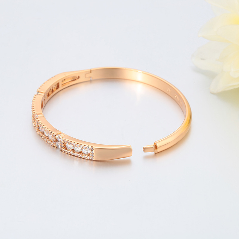 Xuping gemas artificiales simple pulsera retro Europa y América transfronteriza aleación de cobre chapado 18k joyas de lujo ligeras