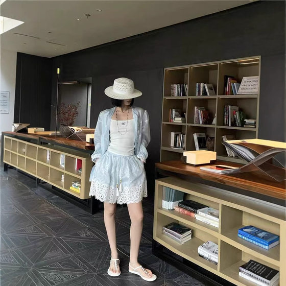 French Niche dress Romantic Jacquard Stitching Lace Vacation Sense Loose Shirt Tassel Shorts suit