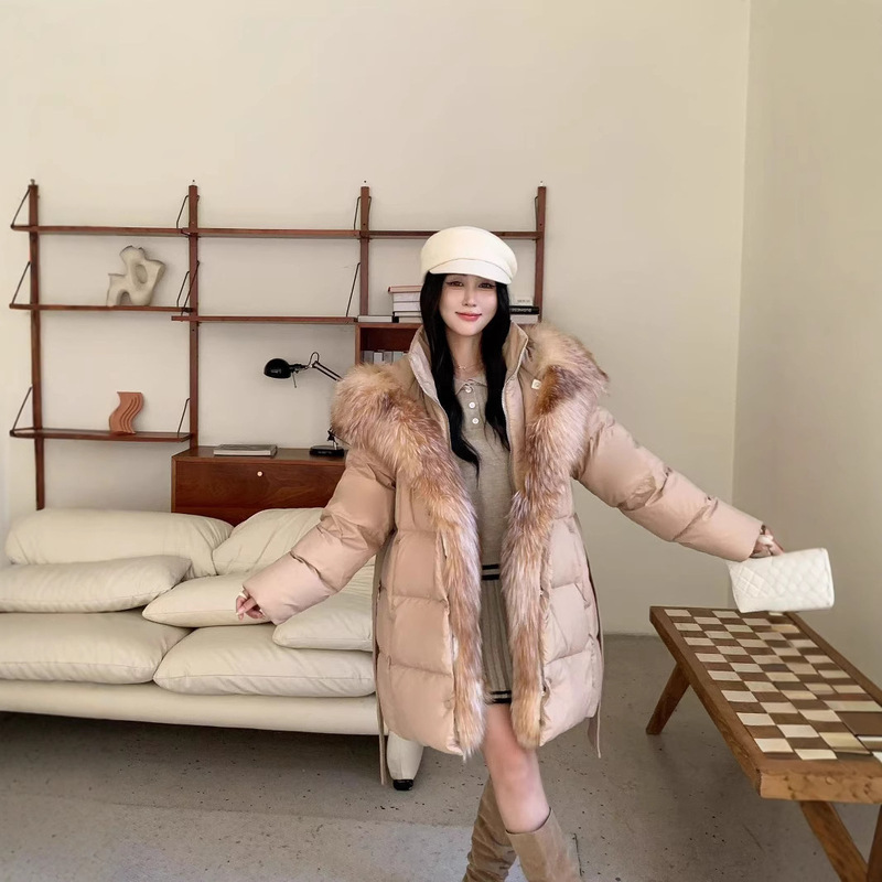 European Goods 2025 High-End Fox Fur Collar White Goose down Jacket for Women, Warm Mid-Length Waist-Cinching Coat That Makes You Look Slimmer