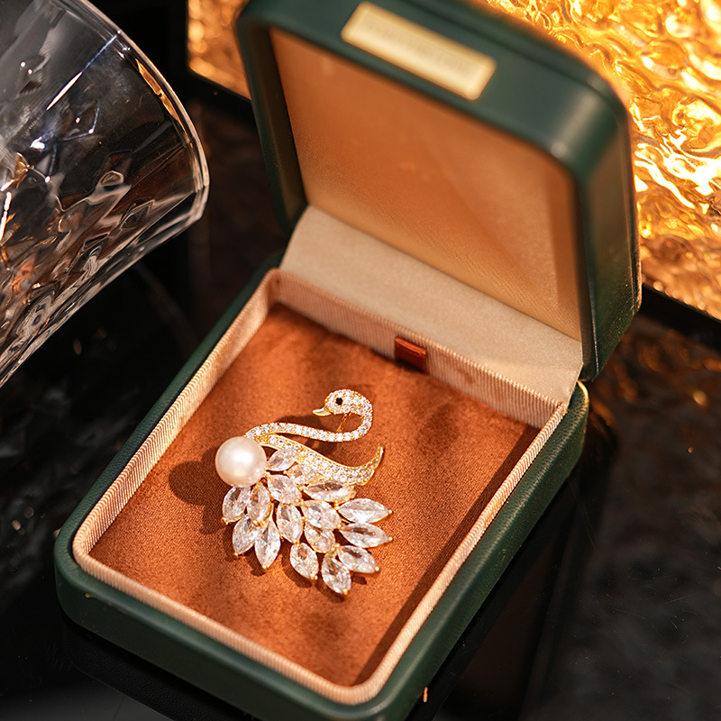 Spilla elegante a forma di cigno con zirconi di alta qualità, accessori per spille da cappotto_voghion.com