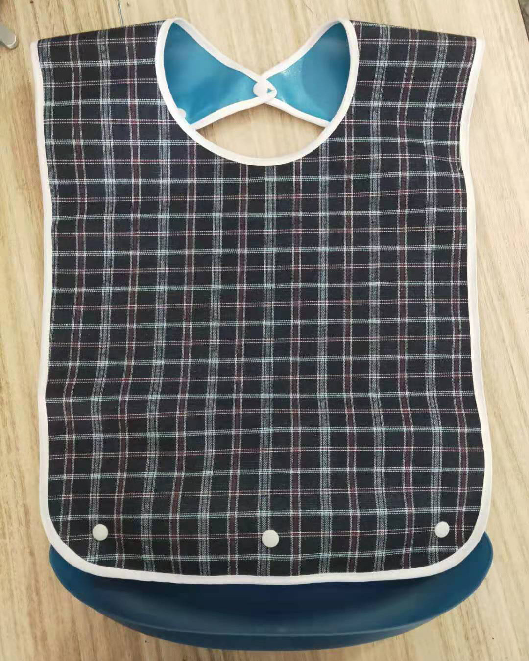 En stock al por mayor impermeable de gran tamaño adulto comida babero comedor ancianos babero saliva toalla ventas directas de la fábrica