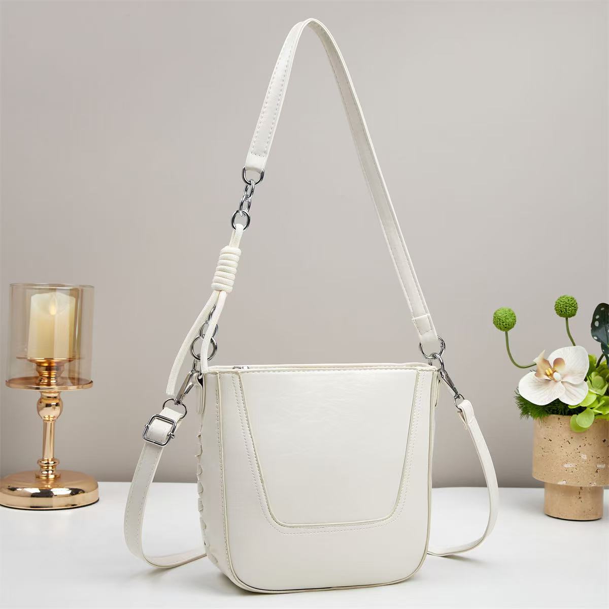 Bolsa de cubo retro para mujeres 2025 nuevo tipo bolso de hombro único bolso de mano casual bolso de transporte cross-border image 1