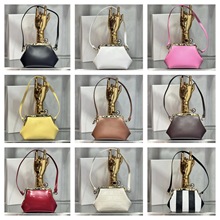 新款跨境爆款2026时尚百搭手拿包腋下包高颜值晚宴夹子包法棍包