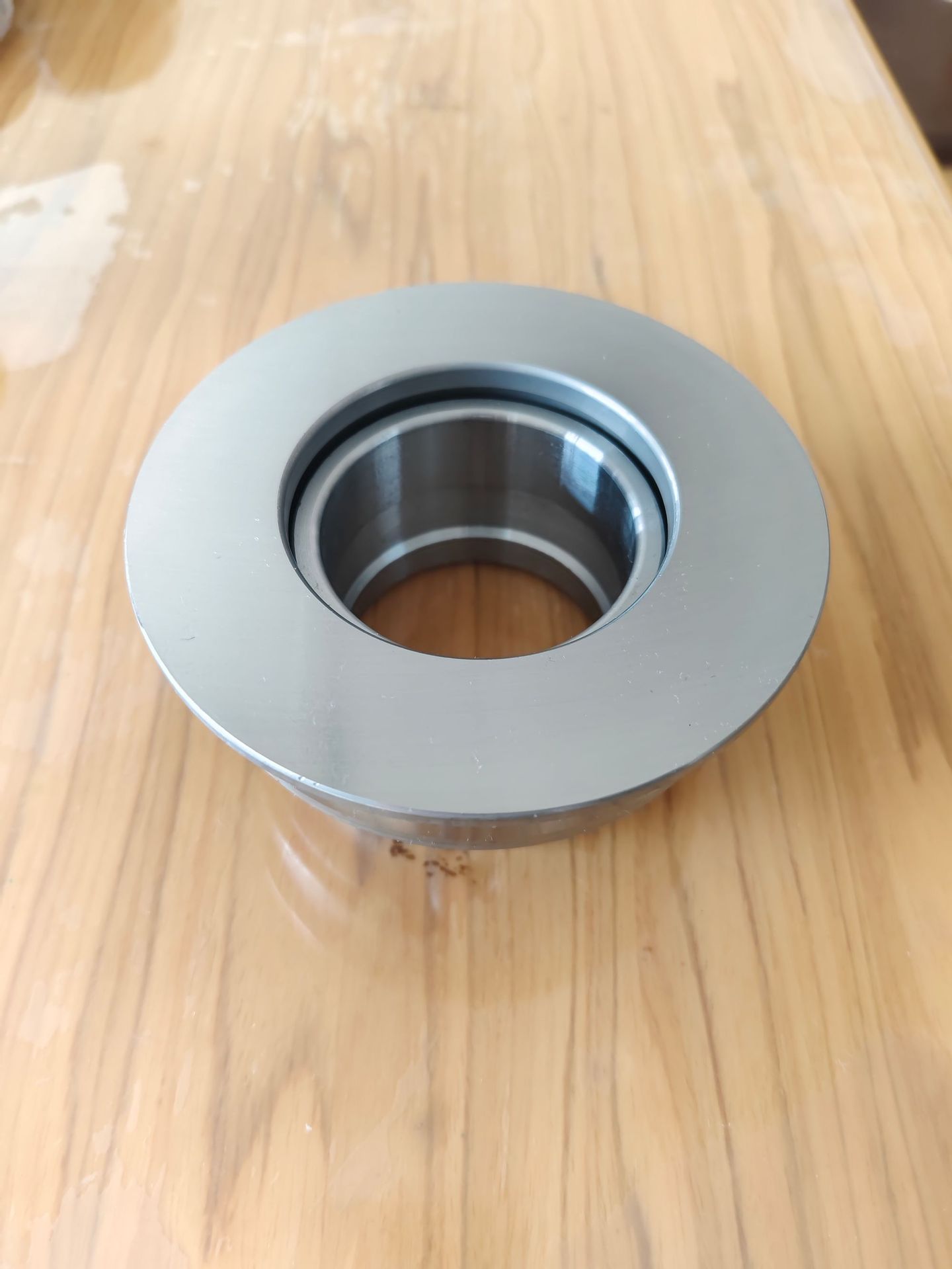 Automotive clutch bearing 108CT5737F2, suitable for agricultural machinery, is in stock and available for immediate delivery. This is a clutch bearing for the clutch release shaft