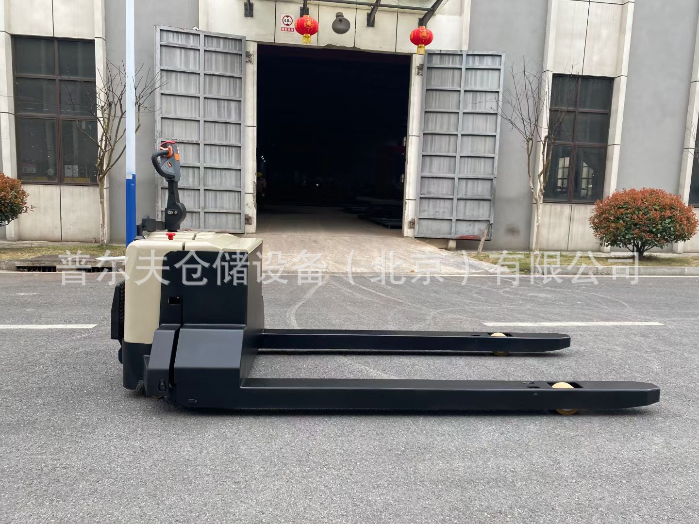 非标电动托盘搬运车5吨加长踏板式电动地牛电动搬运叉车维修北京