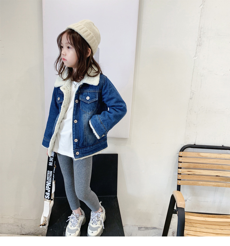 Giacca in denim di velluto per bambine, autunno e inverno 2025, nuova giacca in denim di lana di agnello per bambini di taglia piccola e media_voghion.com