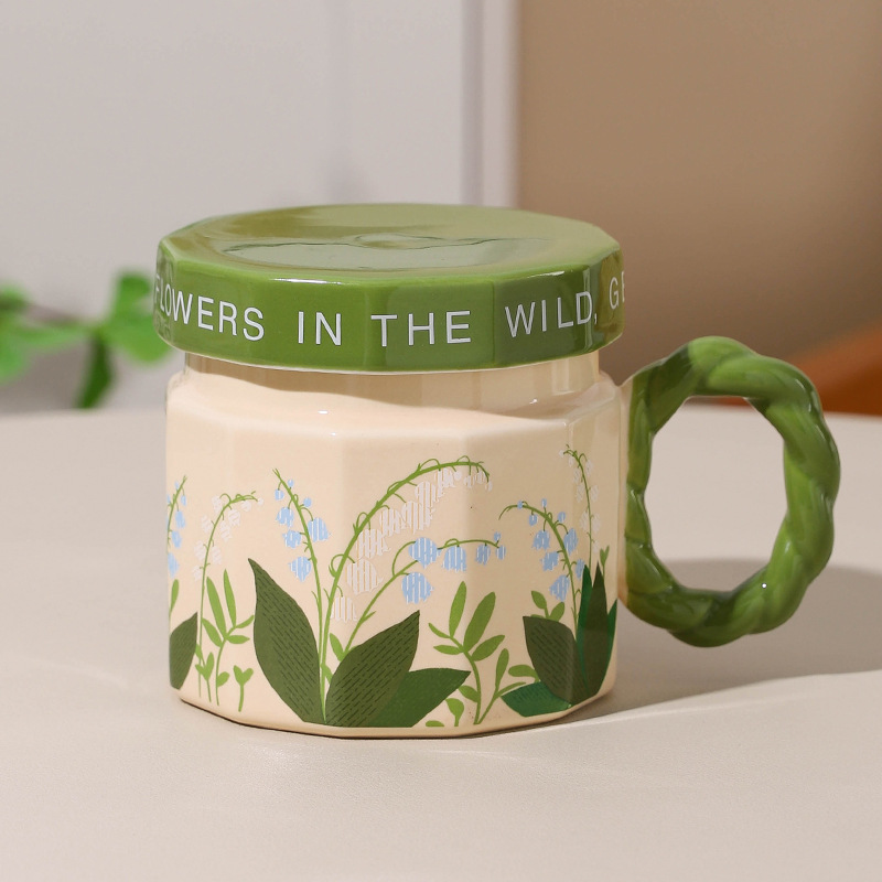 Taza de cerámica con tapa Taza de agua de alto valor Taza de oficina Taza de café con regalo de mano Taza de desayuno femenino Hombre