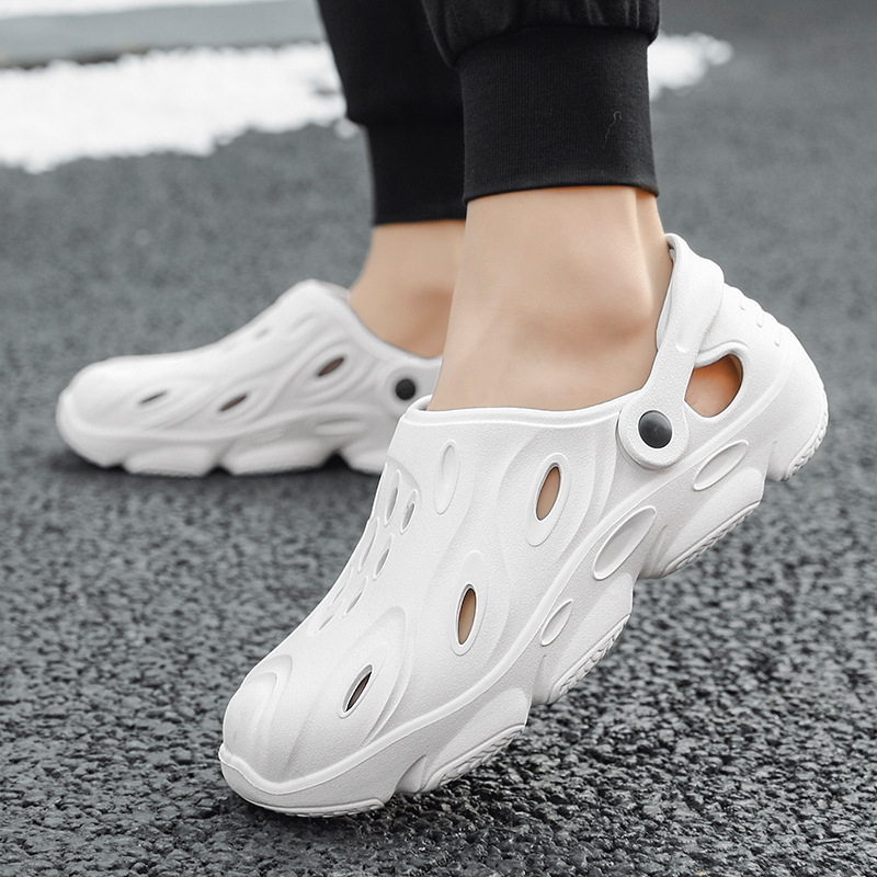 Cross-Border special for new hole shoes men's summer leisure trend large size men's beach shoes sandals men's factory wholesale Cross-Border special for new hole shoes men's summer leisure trend large size men's beach shoes sandals men's factory wholesale