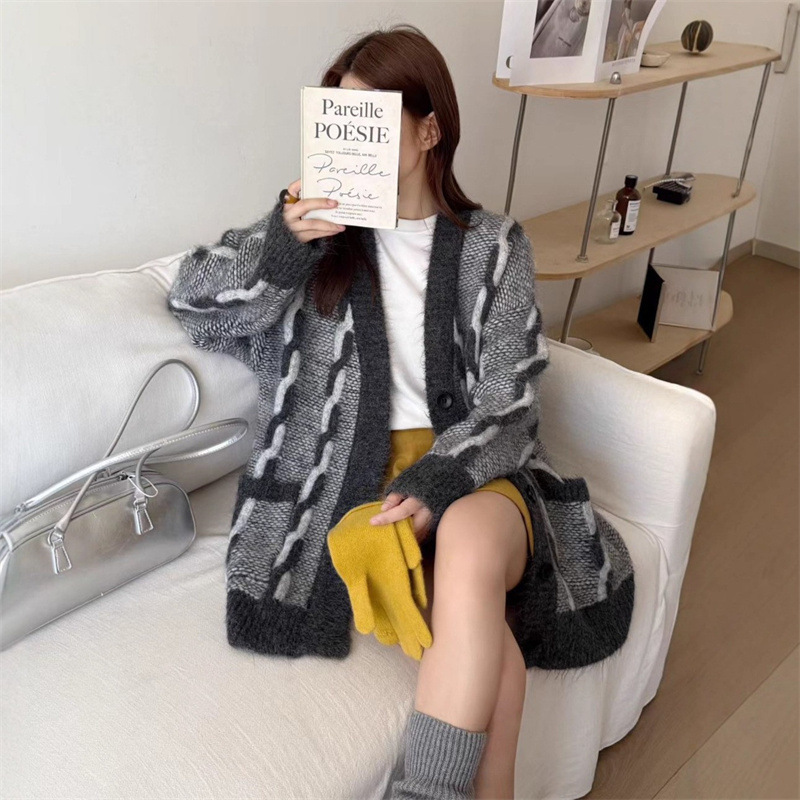 毛衣开衫外套女2025秋冬季新款时尚宽松大码洋气慵懒V领针织上衣|undefined