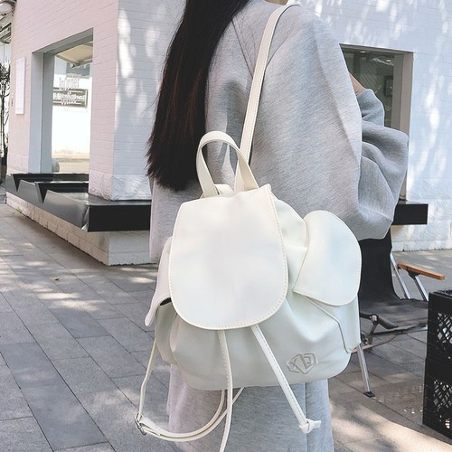 Japanese minimalist monochrome casual dual-shoulder bag with unique sense of lightness and versatility for travel, small backpack for women