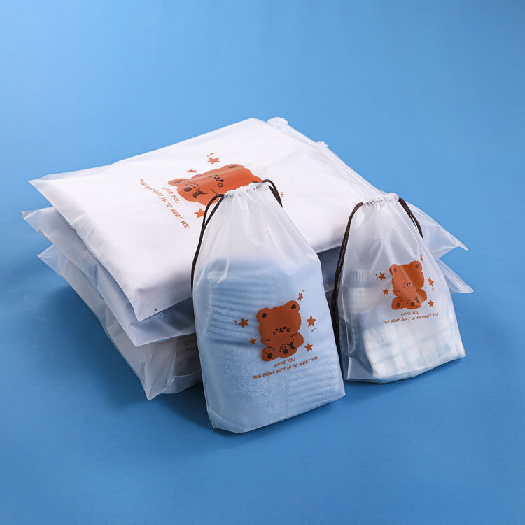 Pe bolso con cordón esmerilado al por mayor grueso ropa interior transparente calcetines zapatos ropa a prueba de polvo embalaje bolsa de almacenamiento de viaje