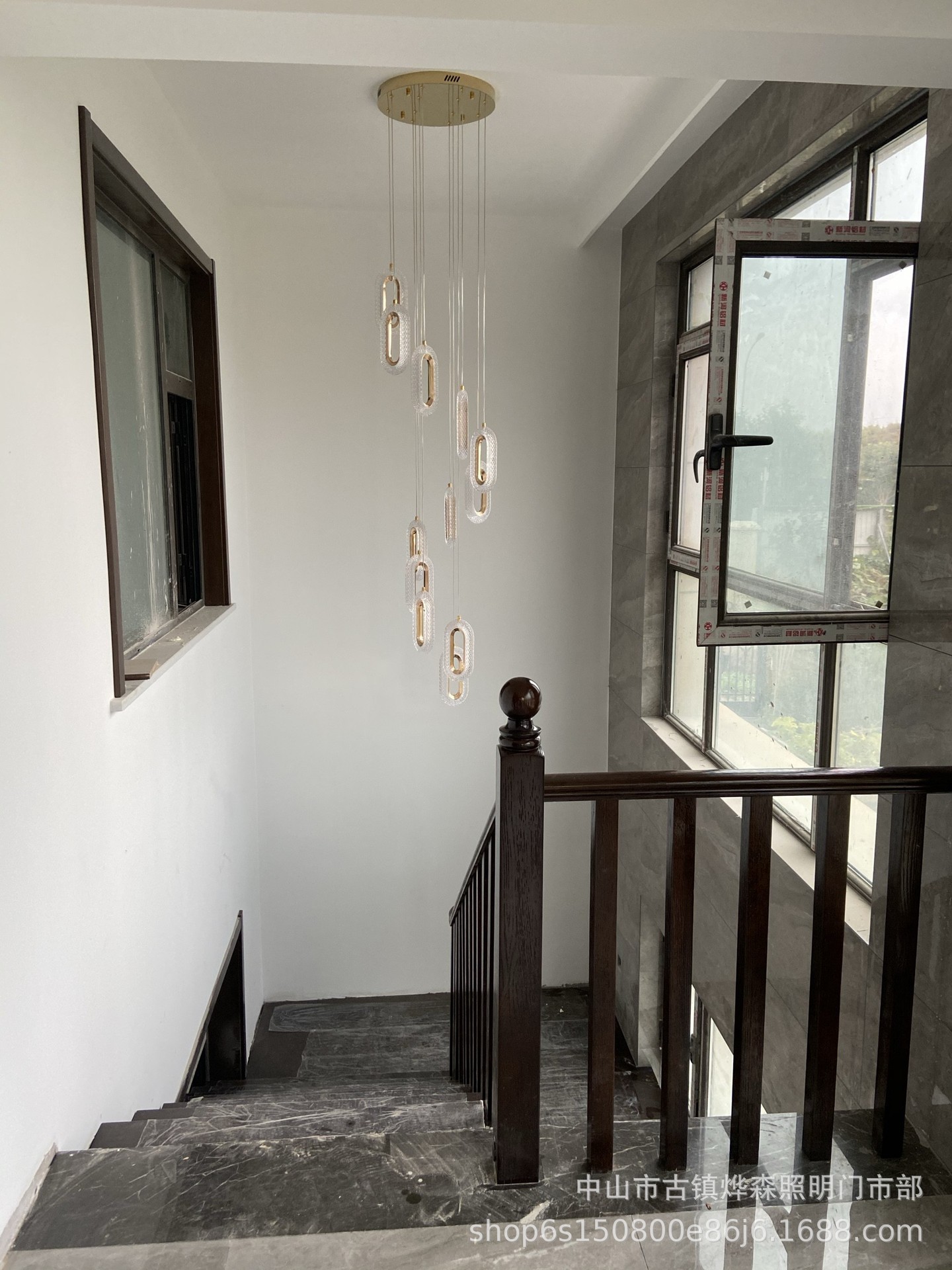 楼梯吊灯现代简约别墅复式楼中空loft旋转楼梯间极简超长方框灯具-阿里巴巴