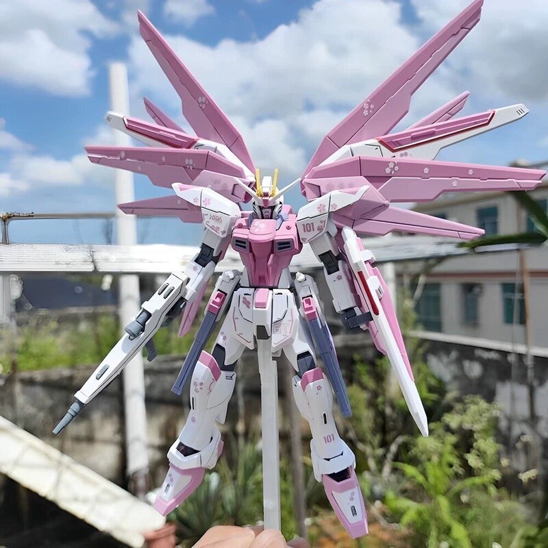 Gundam Model Strike Freedom Mobile Suit Mg Unicorn Snow White Assembled Mecha Figure Building Block Toy for Men