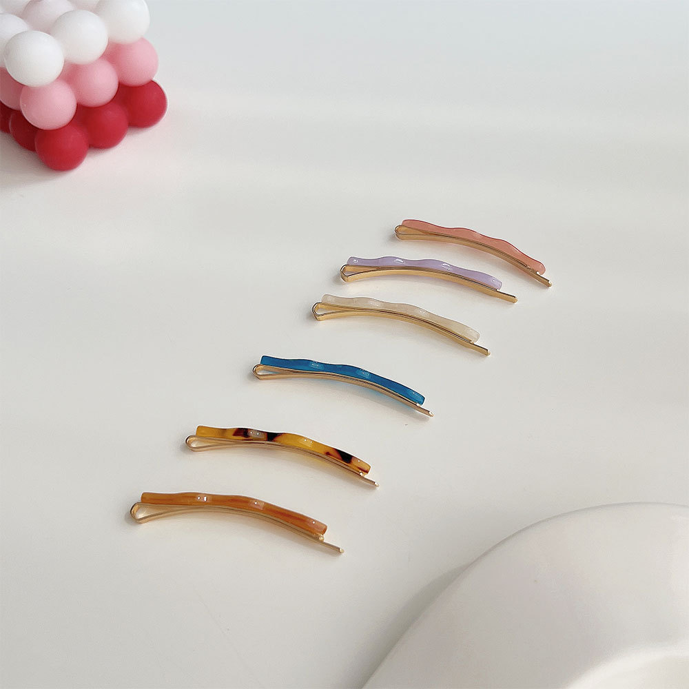 Women's Fashion Waves Acetic Acid Sheets Hair Clip display picture 1