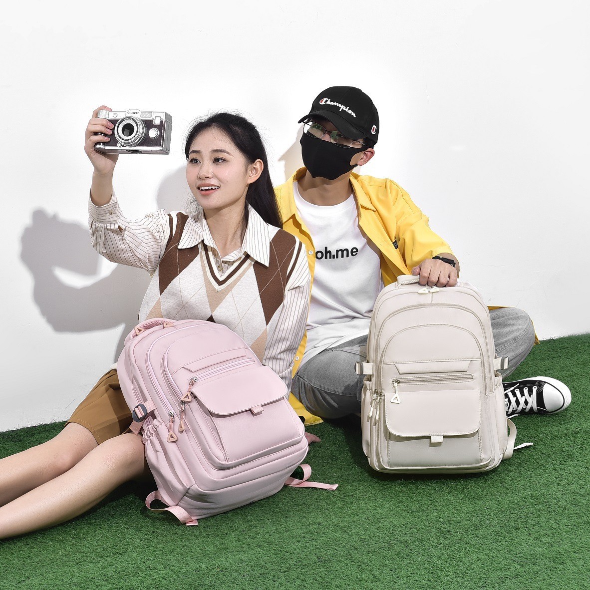 Mochilas versátiles y modernas de color sólido de gran capacidad para hombres y mujeres, mochilas escolares informales para estudiantes, bolsas de regalo simples para parejas