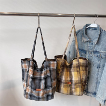 秋冬毛呢格纹单肩包日常复古英伦格子帆布包大容量托特包通勤包女