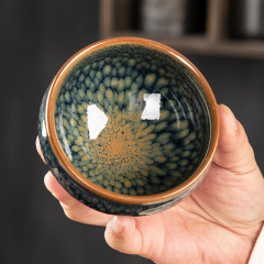 ハイエンドの緑のの鉄の胎は杯の杯を建てます。