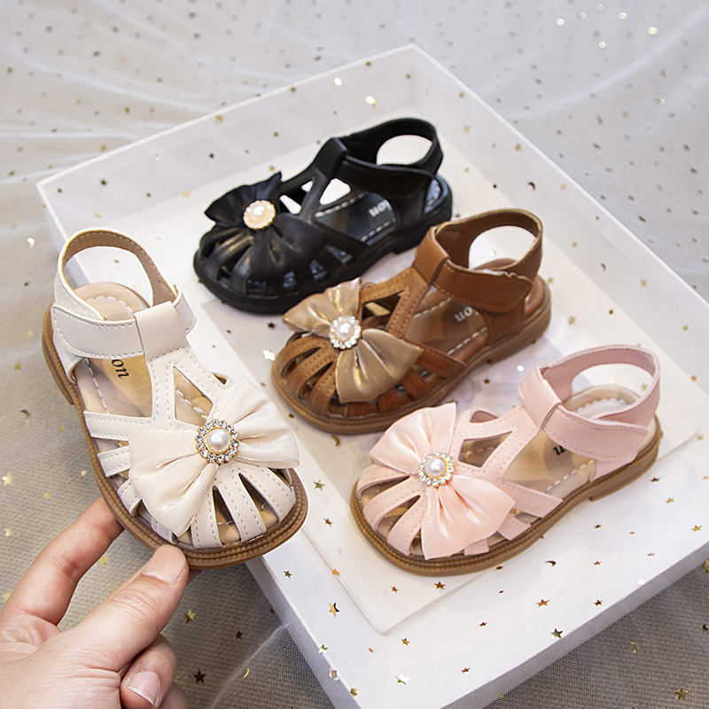 Girls' Sandals 2026 New Summer Style Little Princess Sandals Soft Sole Fashionable Little Girl Beach Shoes Children's Shoes Wholesale