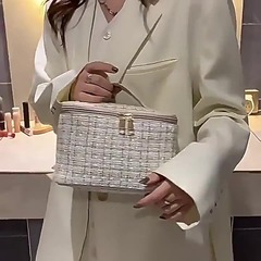 金糸小香風高級感レディースハンドメイクバッグ新作収納バッグ携帯用大容量ミニマリストスタイル