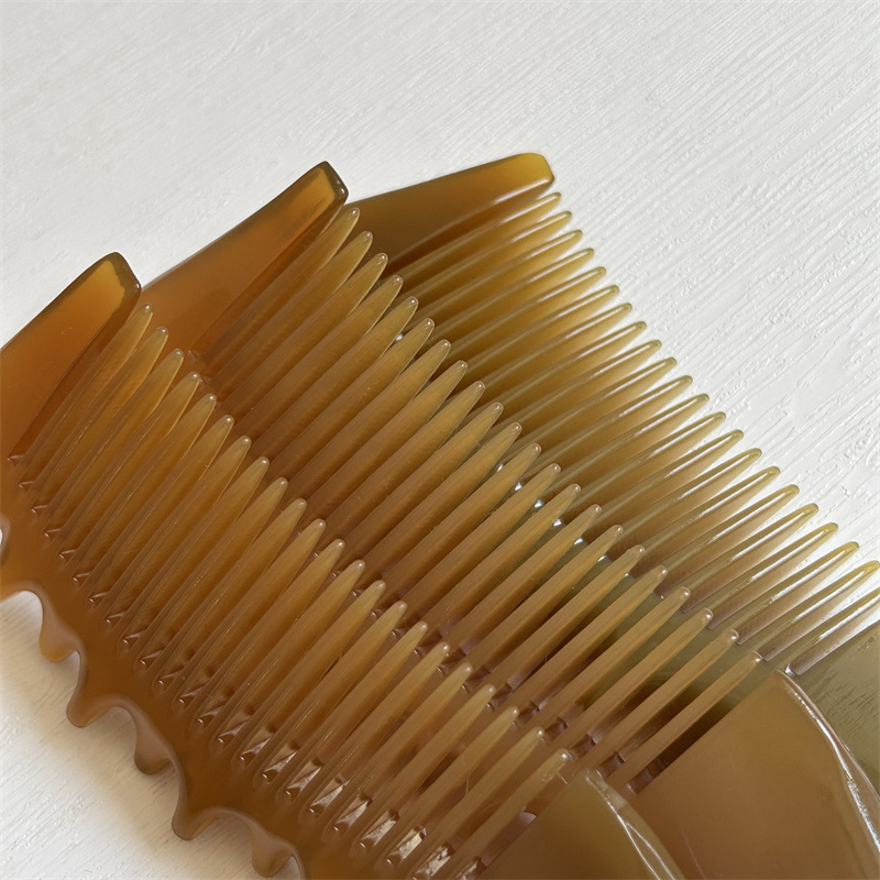 Natural Horn Comb Thickened Massage Comb with Back Pins and Raised Tail Handle 18 cm for Scalp Care specifications