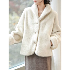 皮草;女式皮衣;羽绒服