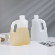 高端pe食用油刀型油桶2.3升山茶油橄榄油核桃油包装桶配鲸鱼嘴盖