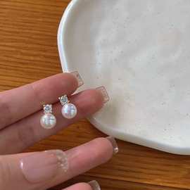 韩版温柔气质小巧精致白色珍珠耳钉小众高级感耳环女百搭耳饰批发