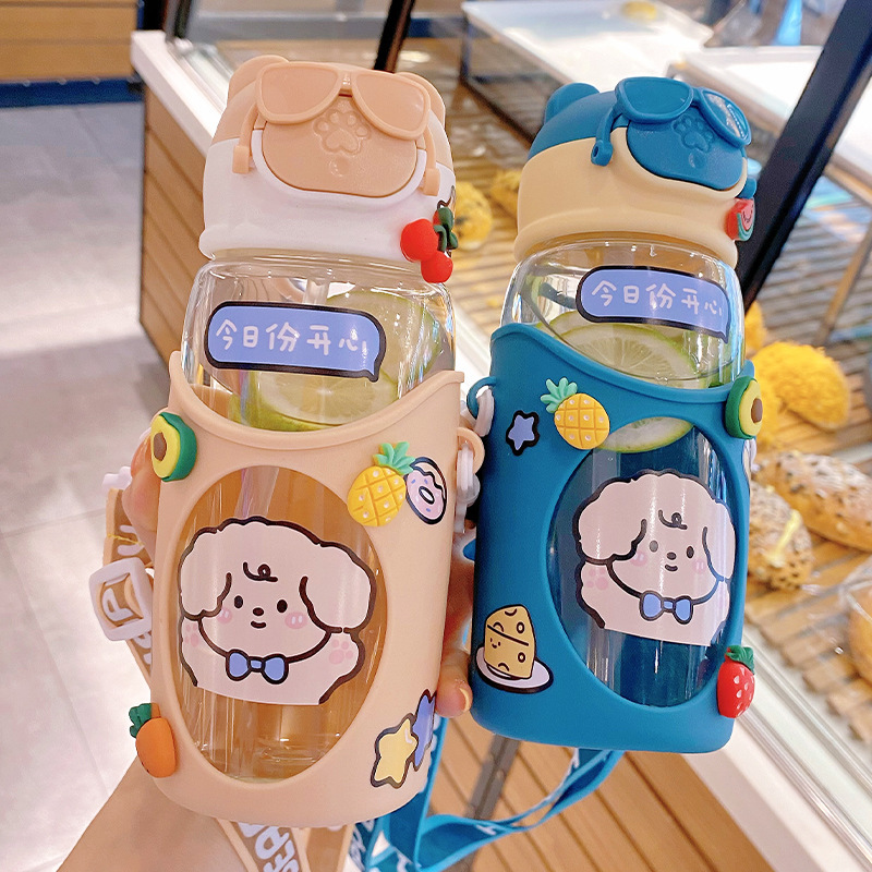 新しい子供用落下防止ストローかわいい漫画プラスチックウォーターカップ卸売女の子ポータブルカップ [ランダムステッカー]|undefined