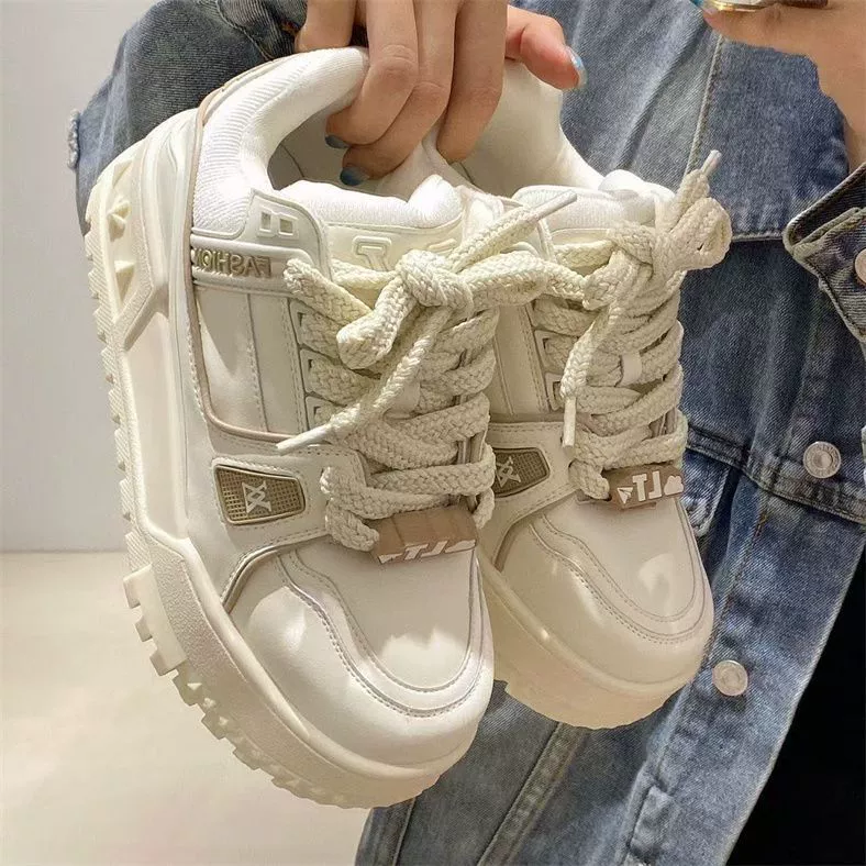 Европейские туфли на шнуровке с большим носком, весенние новые туфли на платформе на толстой подошве 2025 года, повседневные кроссовки Ding и белые кроссовки