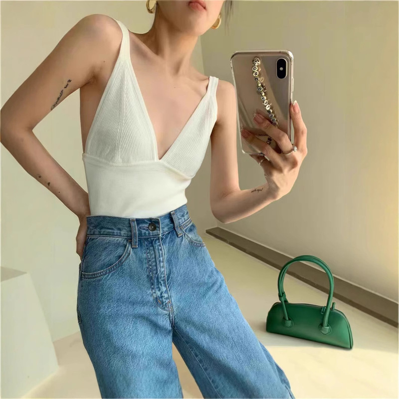 Pure Desire French Sexy Design Knitted Sleeveless Vest Camisole Summer New Slim Fit Outerwear Hot Girl Short Top