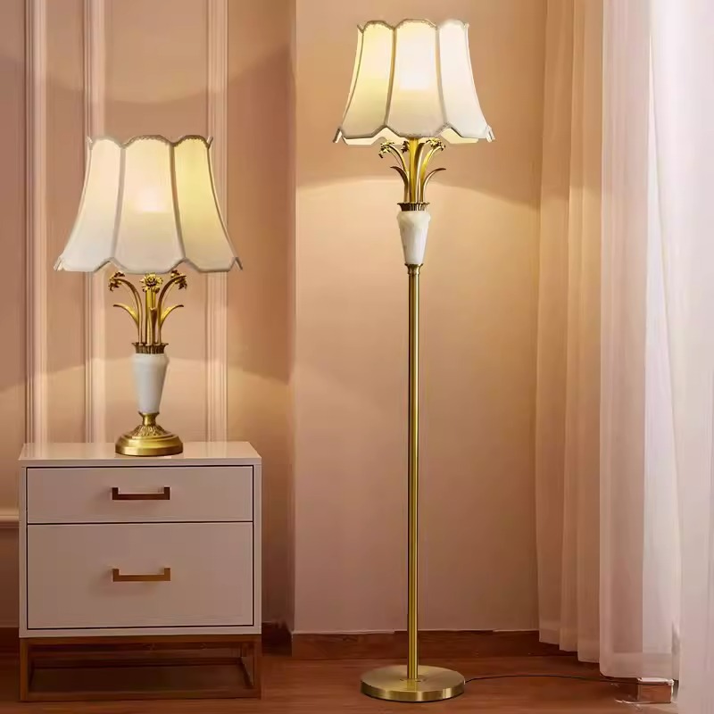新中式全铜台灯轻奢客厅卧室床头柜灯立体铜雕花大理石美式酒店灯