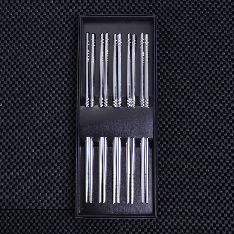 304 palillos de acero inoxidable aislamiento de calor del hogar chino antideslizante inoxidable palillos de seis anillos 5 pares traje de regalo fábrica al por mayor