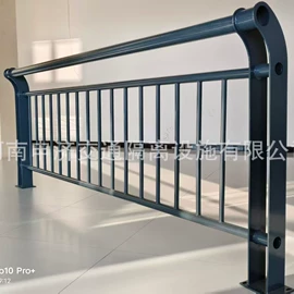 道路减速设备;防撞设施;防护栏