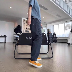 三角ロゴ入りジャケットパンツ メンズ 春秋新作 日本風 レトロ 速乾 カーゴパンツ ゆったりストレート マイクロテーパード カジュアルパンツ
