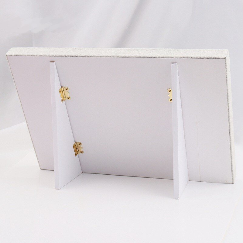 ���μ����ֻ��޲��鱦��Ʒ���̵�̯���ɵ��߶���ָ����ָչʾ��