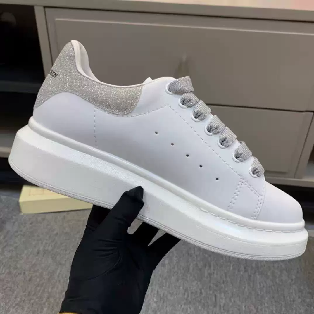 Высокие версии McQuen маленькие белые туфли для мужчин и женщин