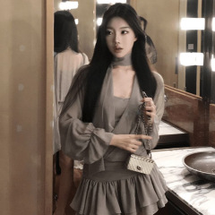 灰色飘带交叉v领长袖连衣裙女早秋气质贴身短裙名媛御姐风a字裙子