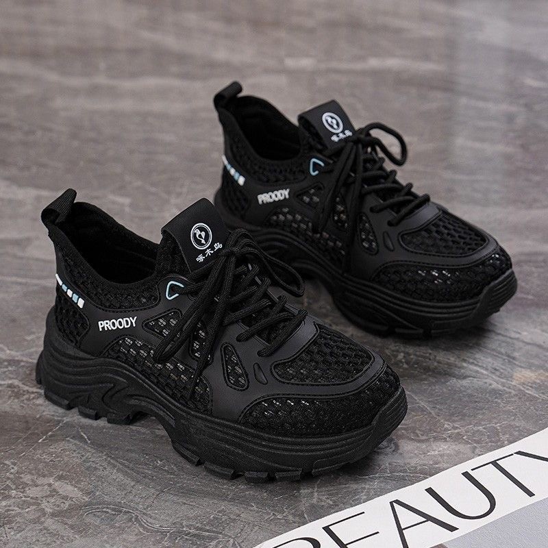 Zapatos de red deportiva de mujer respirables 2026 nuevo verano delgado versátil zapatos casuales con suela gruesa