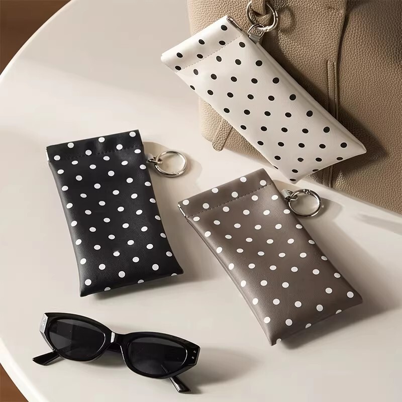 Polka Dot Shrapnel Glasses Case with Lens Cloth, Portable Leather Storage Bag, Hangable Sunglasses Dustproof Protective Cover