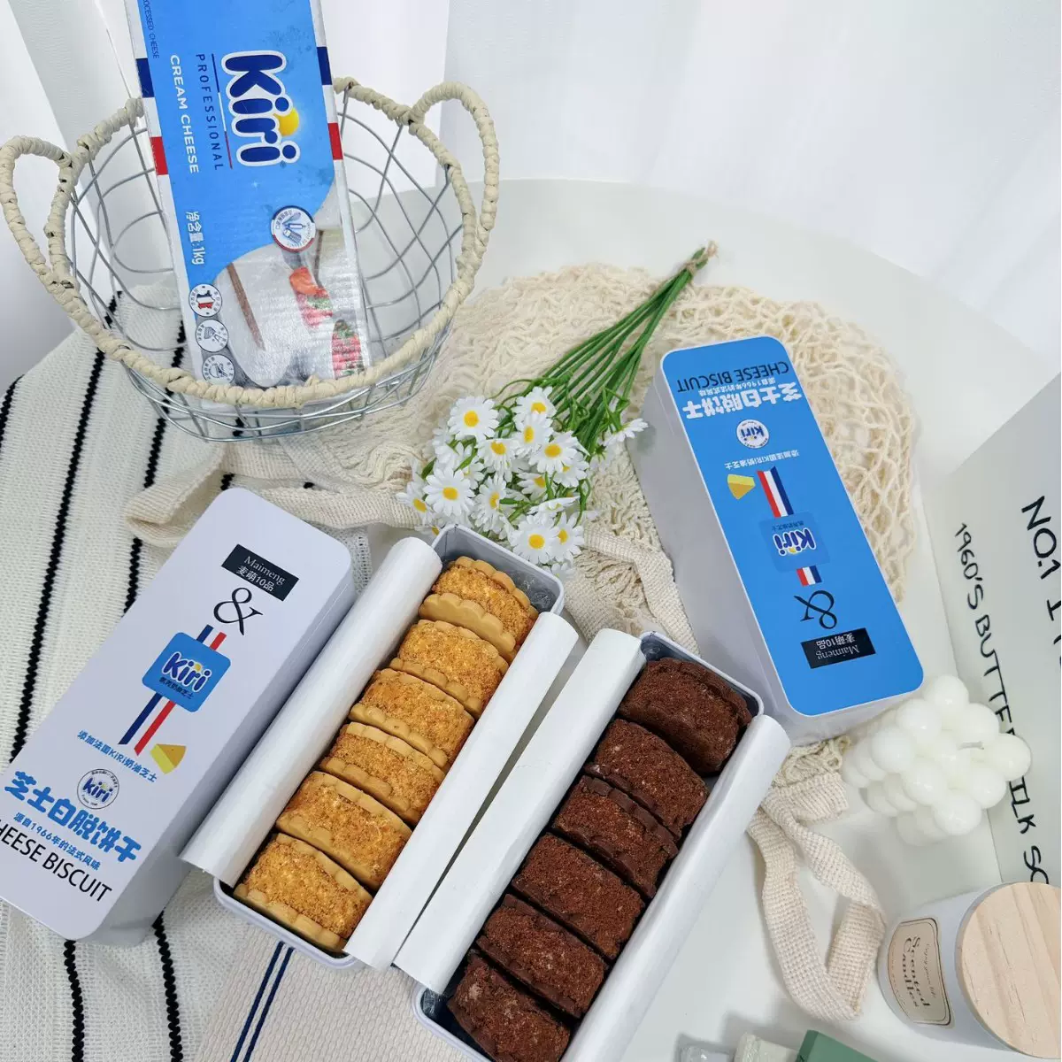 圣诞Kiri 联名芝士奶酪白托夹心饼干草莓巧克力奶油蛋糕 厂家直销