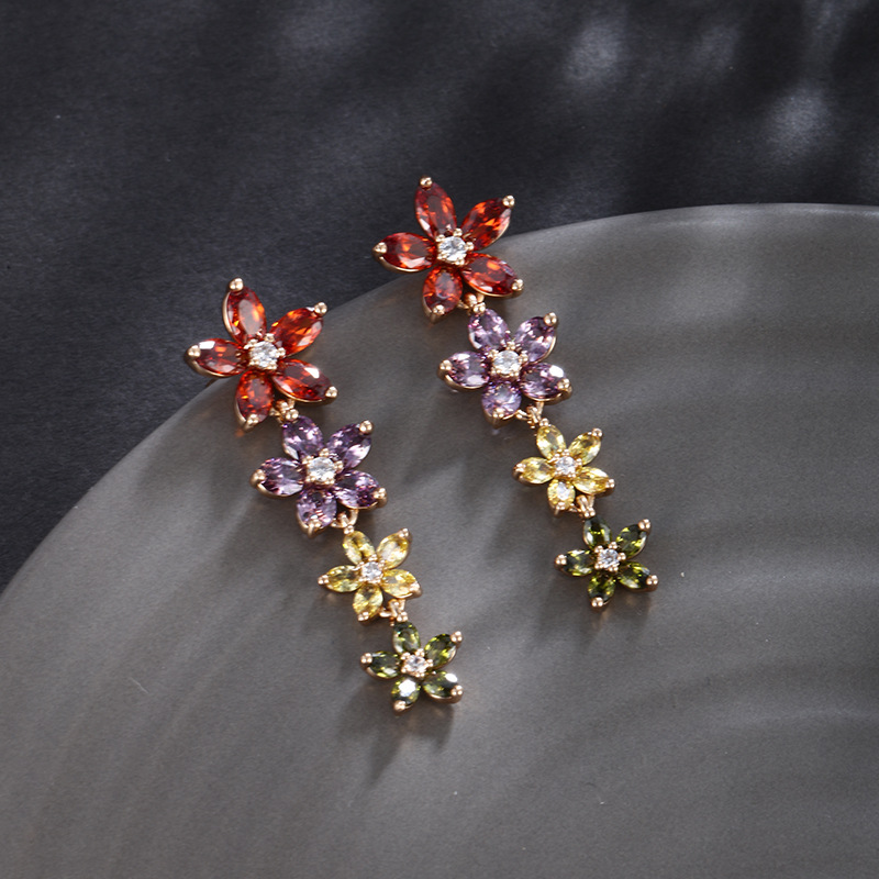 Pendientes de la serie Xuping Caibao, lujo ligero, temperamento de alta gama, circón de color, borla larga, pendientes de flores exquisitos para mujer