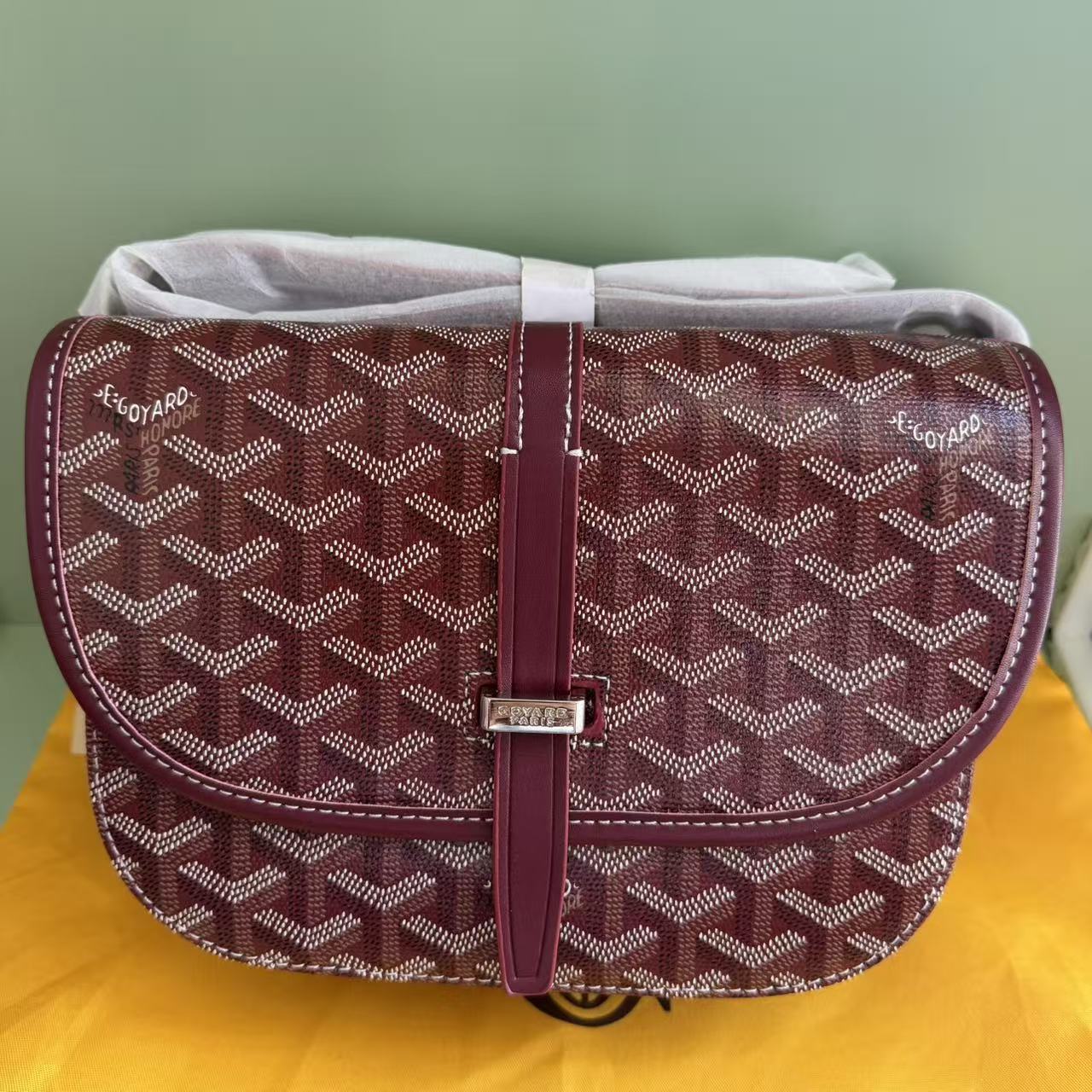 버건디 선물 상자 더스트백