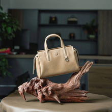 复古欧美风真皮手提包女新款通勤斜挎女包水晶植鞣牛皮波士顿包包