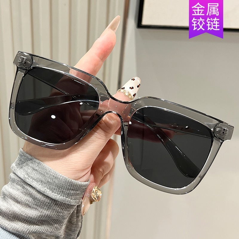 新款网红款复古墨镜女夏圆脸韩版潮高级感小脸款街拍显脸小太阳镜|undefined