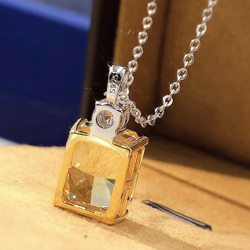 Fashion Rectangle Copper Inlay Zircon Pendant Necklace 1 Piece