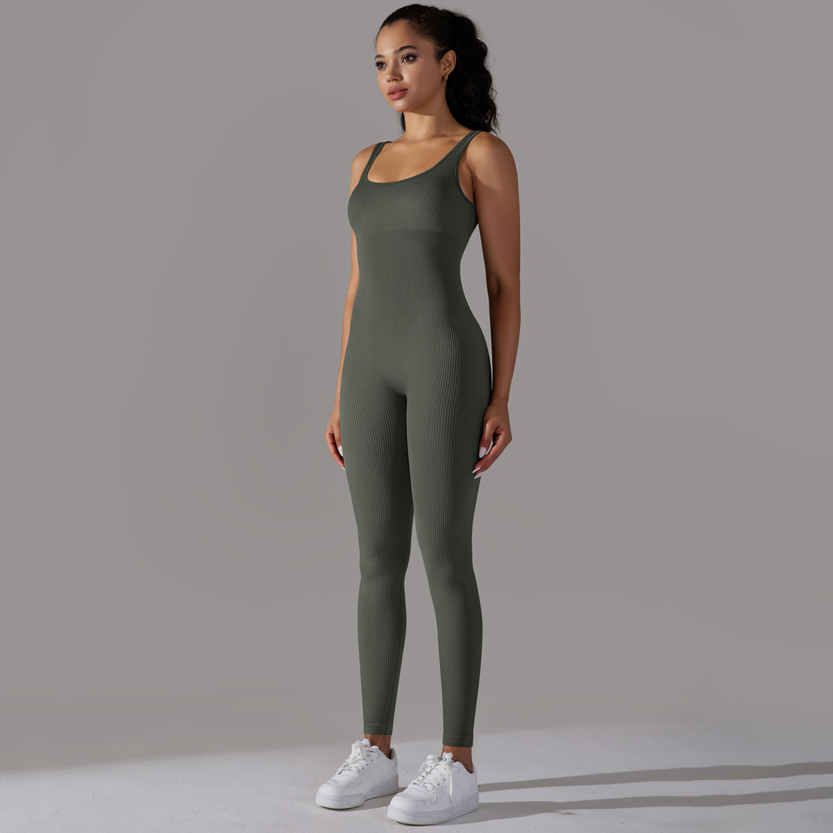 Simple Style Solid Color Nylon Cotton Blend U Neck Active Sets Skinny Pants display picture 2
